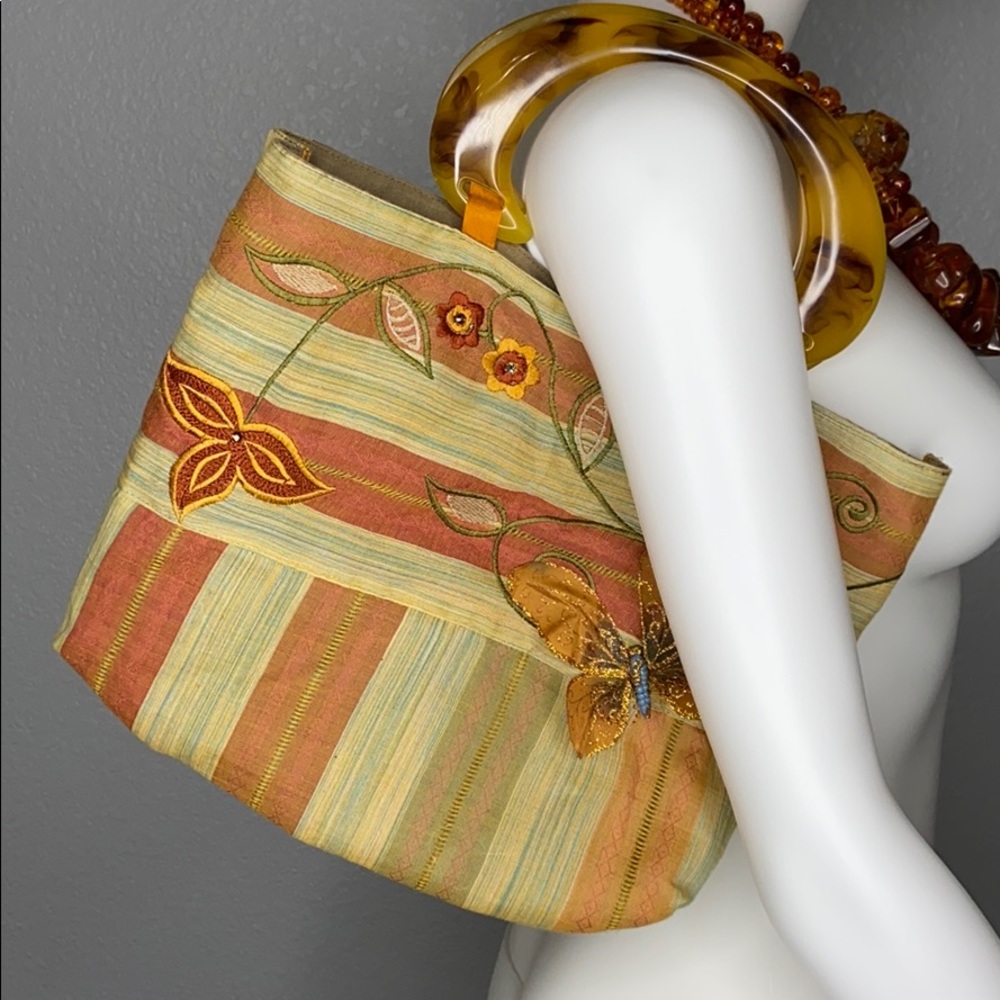 Vintage Fabric Handbag - Picture 1 of 4